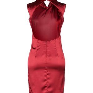 Elegant Red 100% Silk Backless Dress